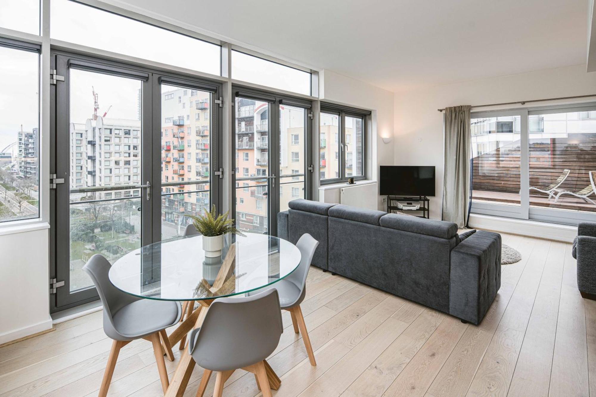 Beautiful Penthouse Apartment With Private Terrace In Greenwich Peninsula London Exterior foto